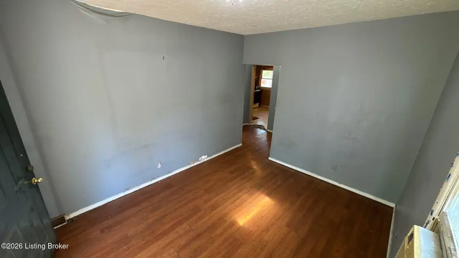 3229 Kirby Ave, Louisville, KY 40211 - #2