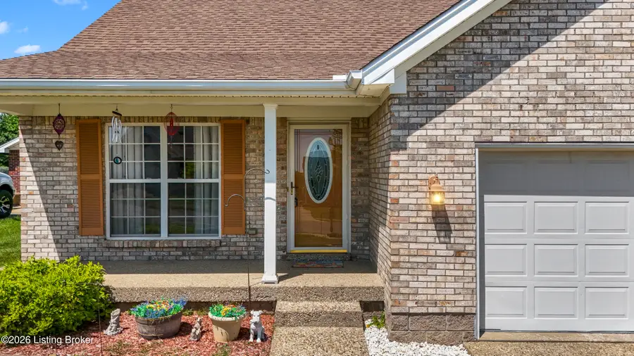 8815 Wisdom Ln, Louisville, KY 40229 - #3