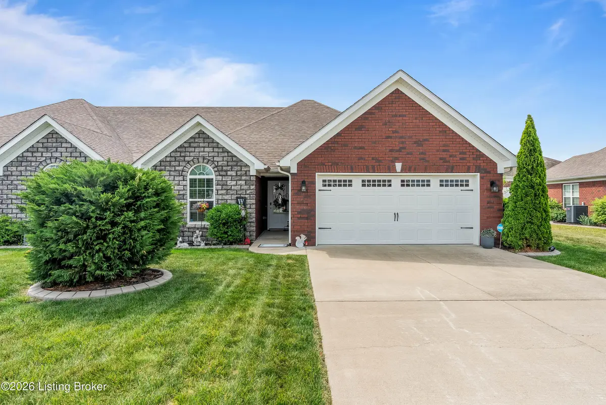 119 Sweetspire Dr, Mount Washington, KY 40047 - #1