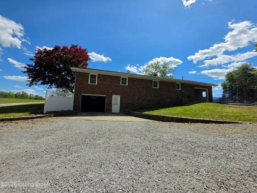 1088 Knifley Rd, Campbellsville, KY 42718 - #3