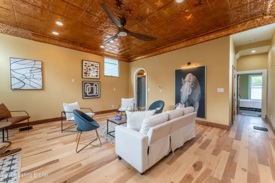 1097 E Kentucky St, Louisville, KY 40204 - #2