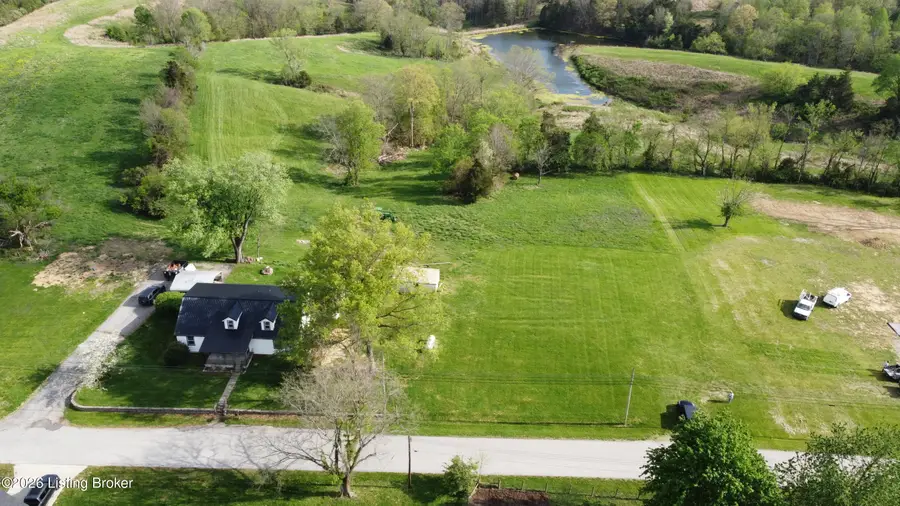 659 Peytona Beach Rd, Waddy, KY 40076 - #2