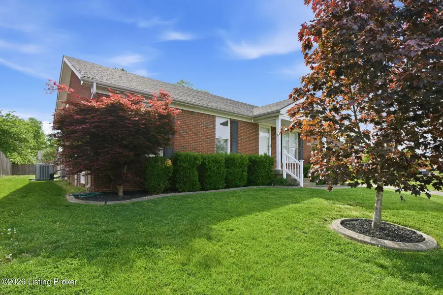 4909 Feys Creek Pl, Louisville, KY 40216 - #3