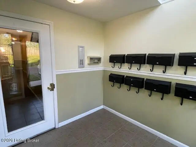 9502 Magnolia Ridge Dr #103, Louisville, KY 40291 - #3