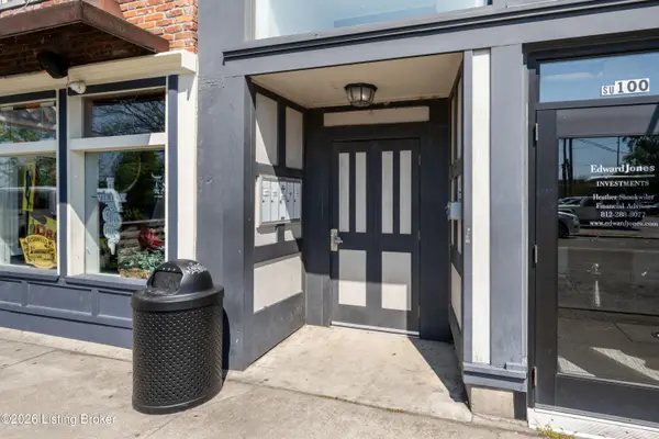 240 Spring St #B, Jeffersonville, IN 47130