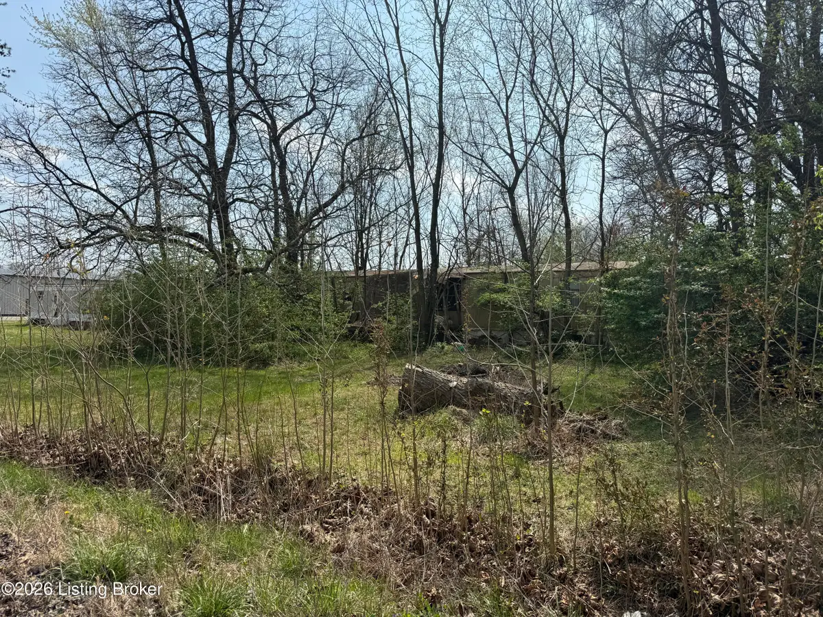 249 W Triangle Ln, Louisville, KY 40229 - #1