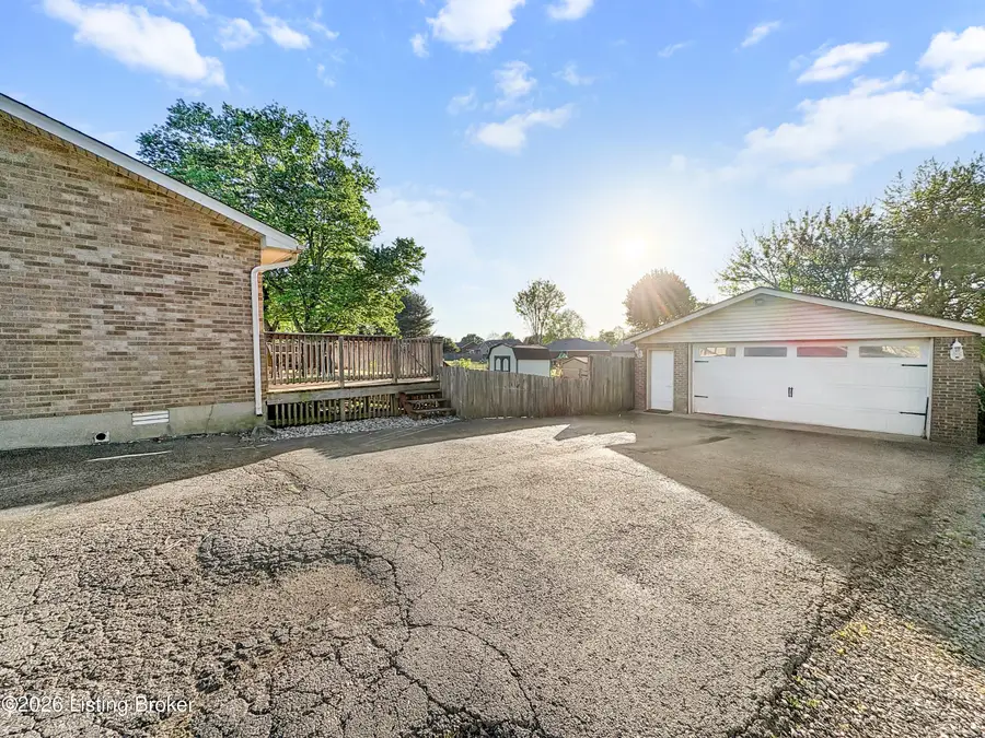 134 Lincoln Dr, Mount Washington, KY 40047 - #3