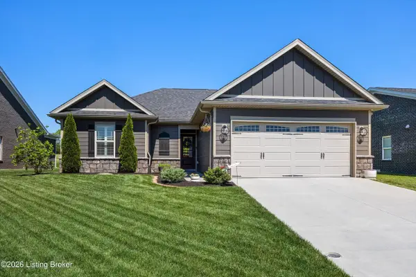 5549 Limestone Creek Dr, Charlestown, IN 47111