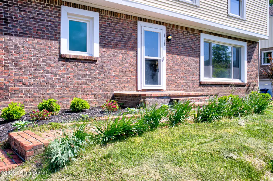 8201 Huntsman Trail, Louisville, KY 40291 - #2