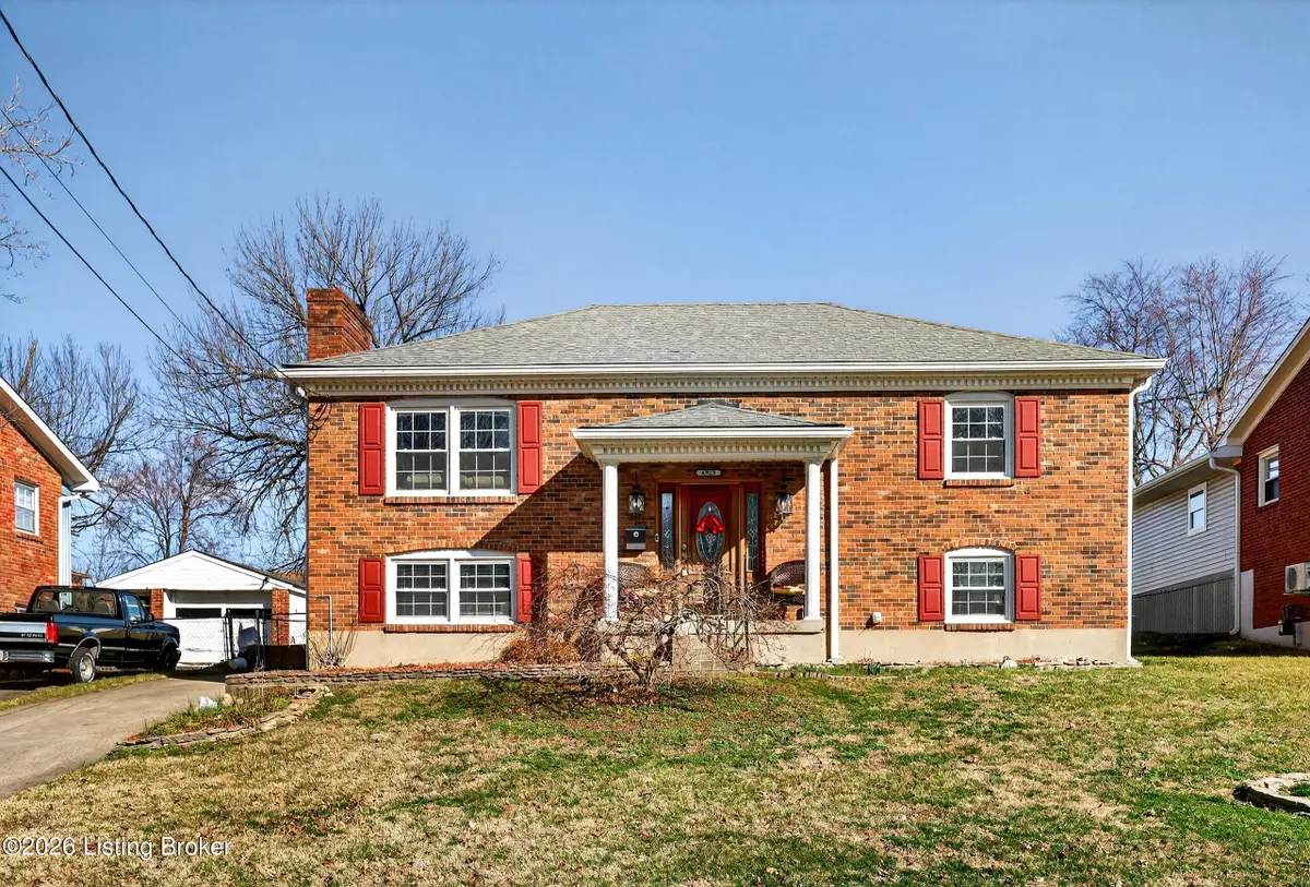 6913 Norlynn Dr, Louisville, KY 40228 - #1