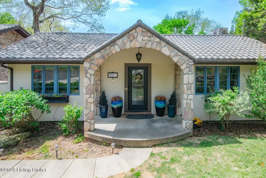 3987 Doe Valley Pkwy, Brandenburg, KY 40108 - #3