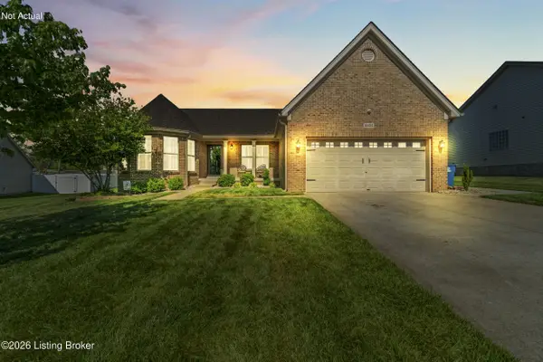 8504 Pathfinder Ct, Louisville, KY 40291