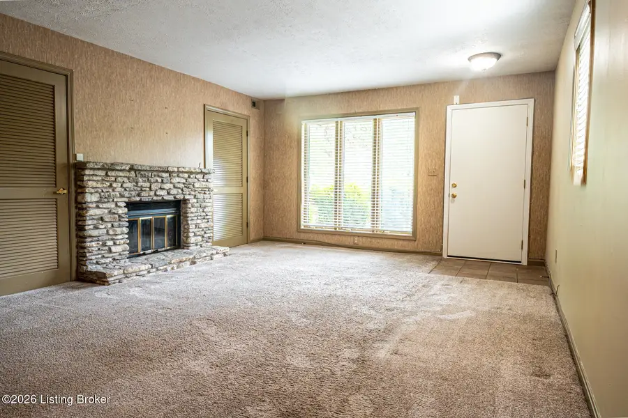 614 Ledgeview Park Dr, Louisville, KY 40206 - #2