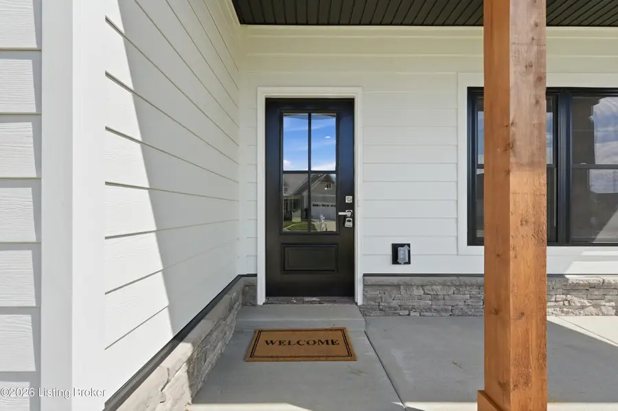 1148 Greens Dr, Simpsonville, KY 40067 - #2