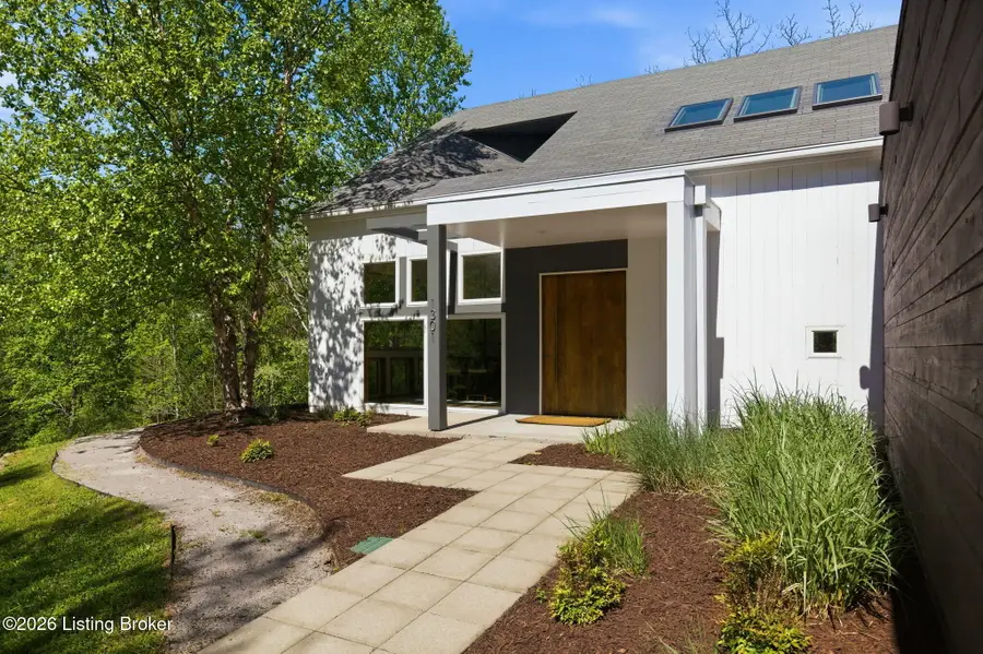 1301 S Buckeye Ln, Goshen, KY 40026 - #3