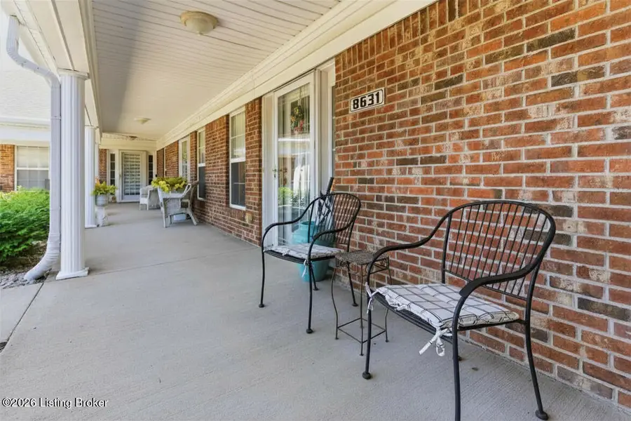 8631 Applegate Village Dr, Louisville, KY 40219 - #3