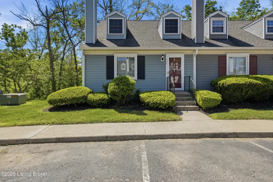 10767 Colonial Woods Ct, Louisville, KY 40223 - #2