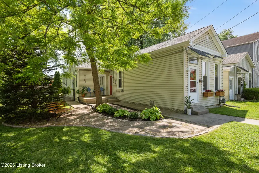 1006 Mayer Ave, Louisville, KY 40217 - #3