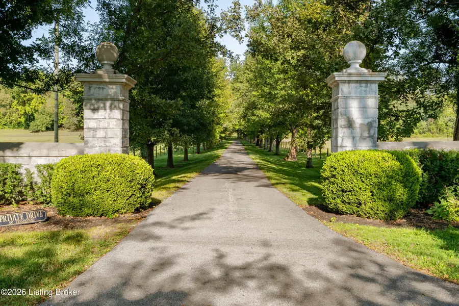 7909 Rose Island Rd, Prospect, KY 40059 - #3