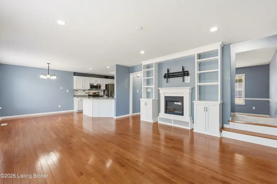 5007 Oakbrook Dr, Louisville, KY 40245 - #3