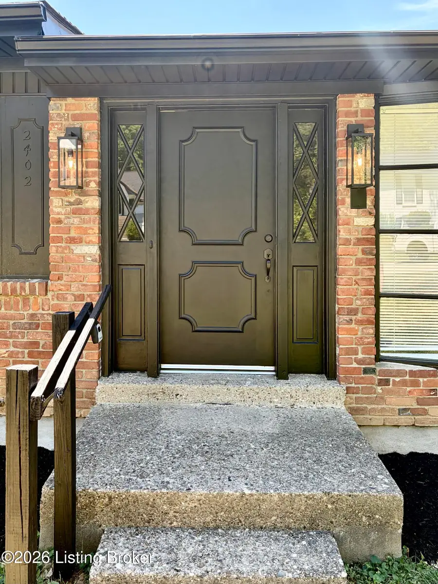 2402 High Pine Dr, Louisville, KY 40214 - #2