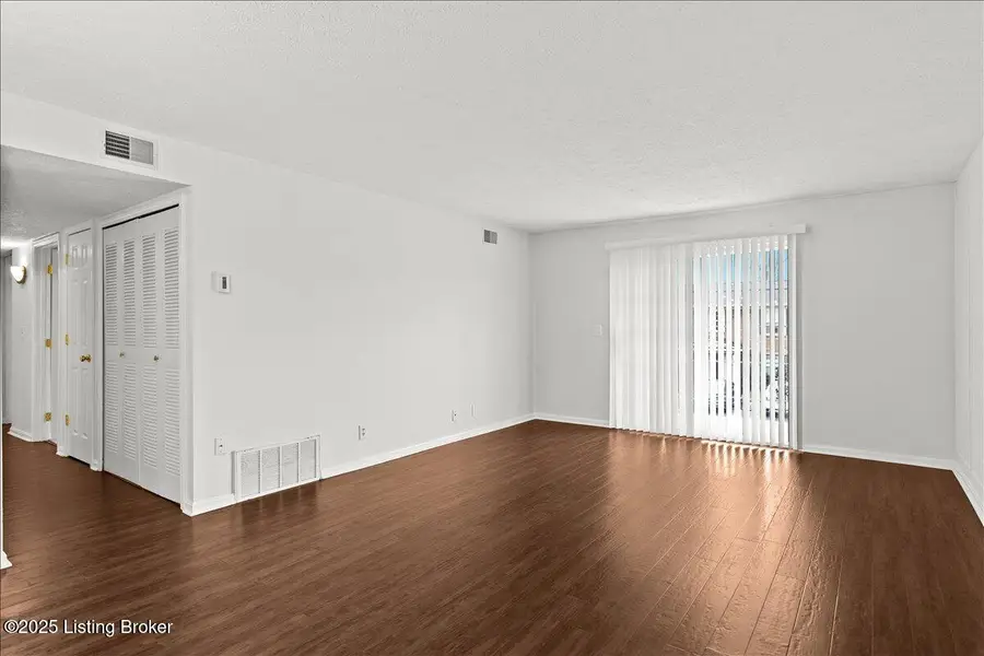 4828 Westmar Terrace #6, Louisville, KY 40222 - #3