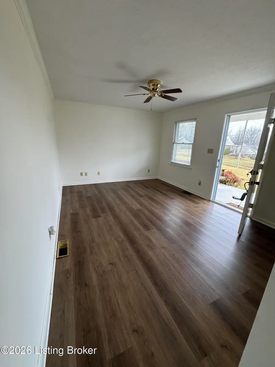 3807 Blanton Ln, Louisville, KY 40216 - #3