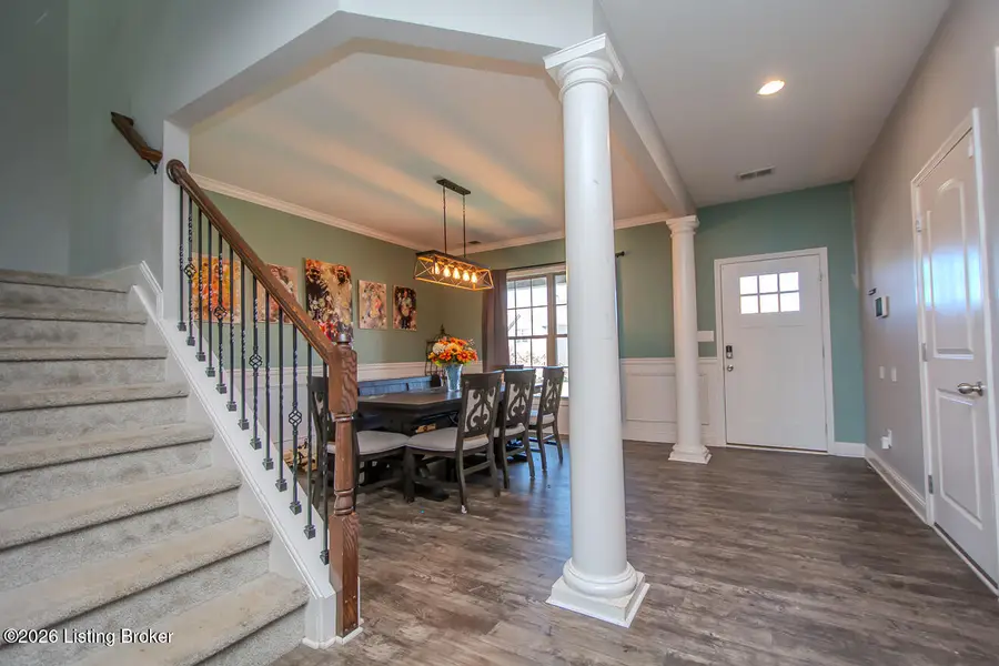 8905 Talon Ridge Dr, Louisville, KY 40229 - #2