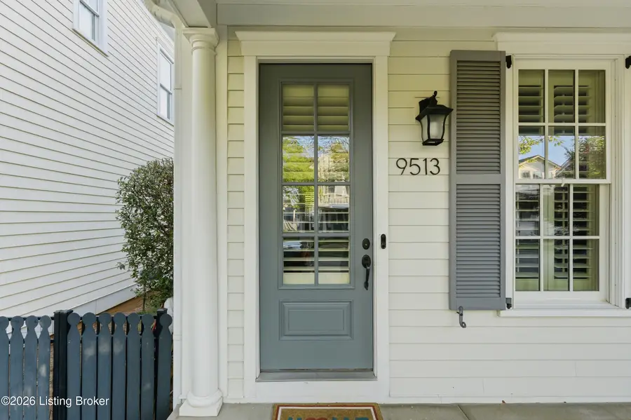 9513 Indian Pipe Ln, Prospect, KY 40059 - #2