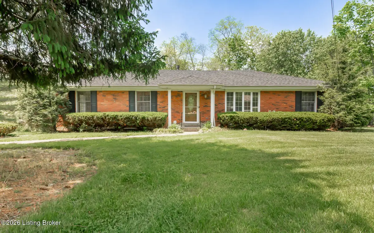 4110 Suwanee Dr, La Grange, KY 40031 - #1