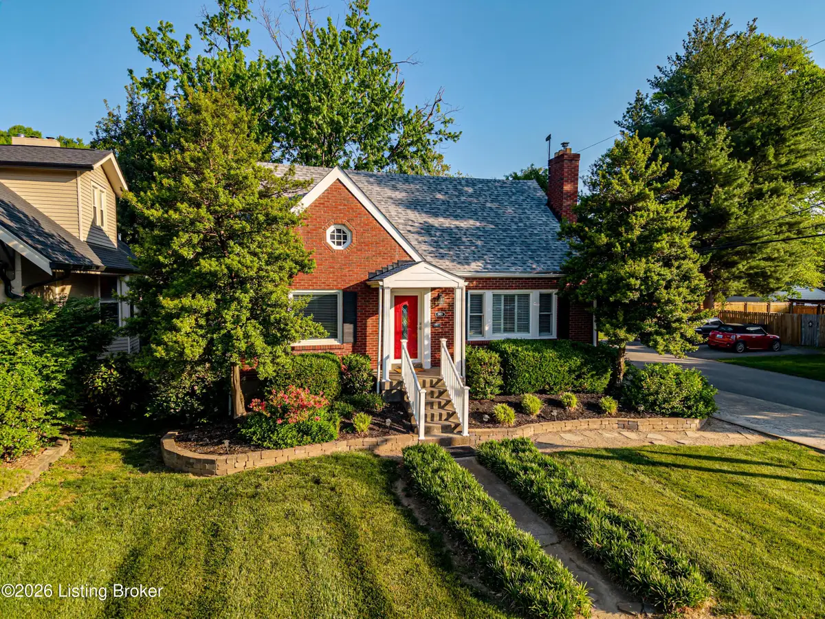 3923 Grandview Ave, Louisville, KY 40207 - #1