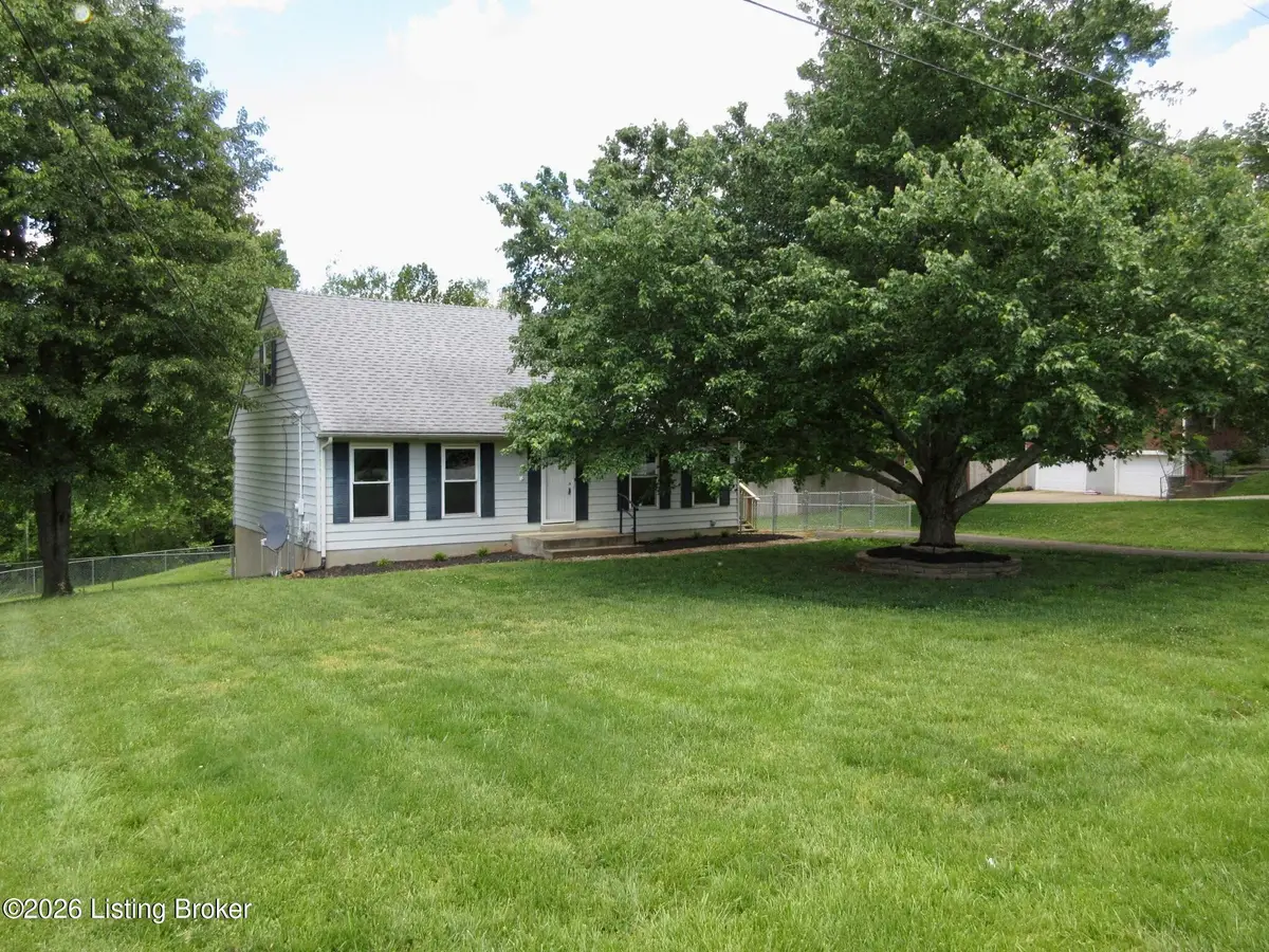 531 Rose Creek Dr, Radcliff, KY 40160 - #1