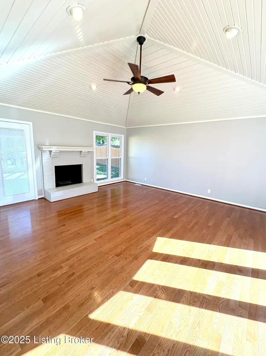 1517 Medical Ave, Shelbyville, KY 40065 - #3