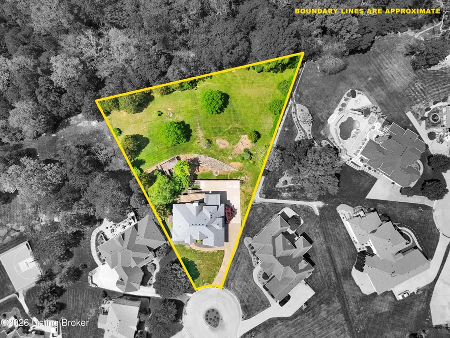 8004 Blacksmith Ct, Louisville, KY 40291 - #2