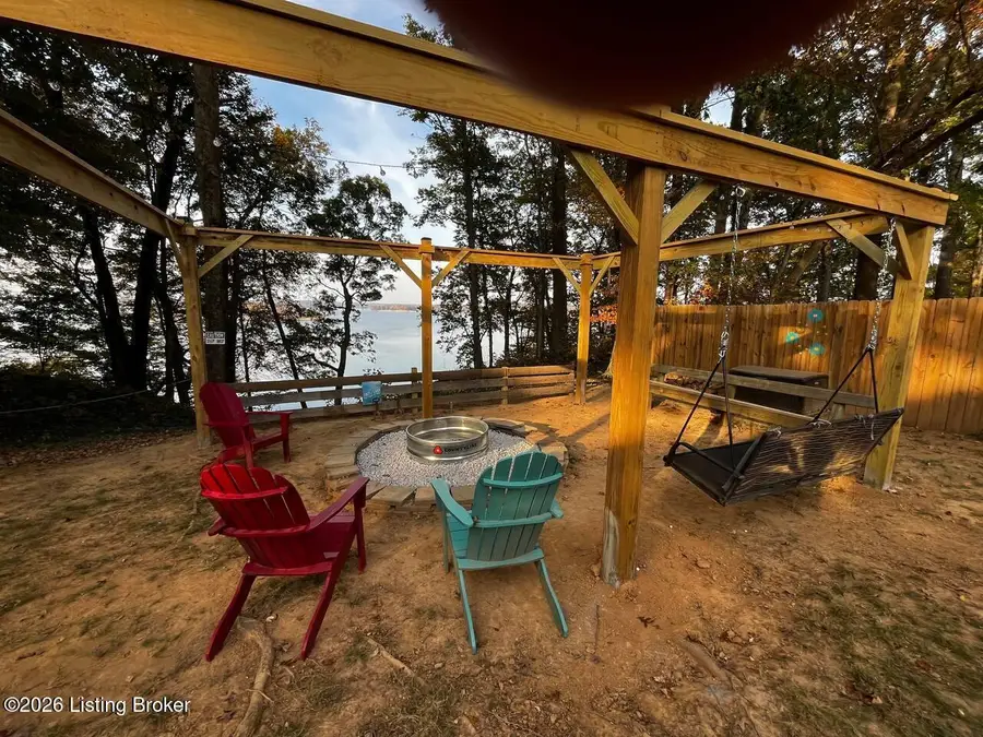 360 Maple Dr, Scottsville, KY 42164 - #2