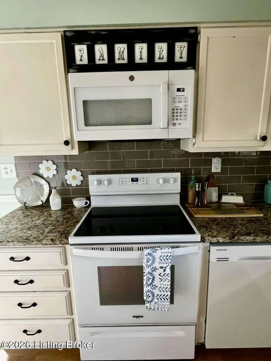 12111 Maplewood Rd, Goshen, KY 40026 - #3