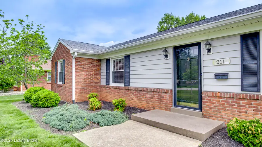 211 Bellemeade Rd, Bellemeade, KY 40222 - #2