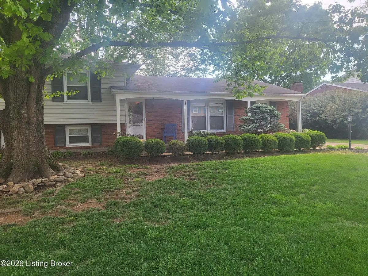 808 Foxwood Ave, Louisville, KY 40223 - #1