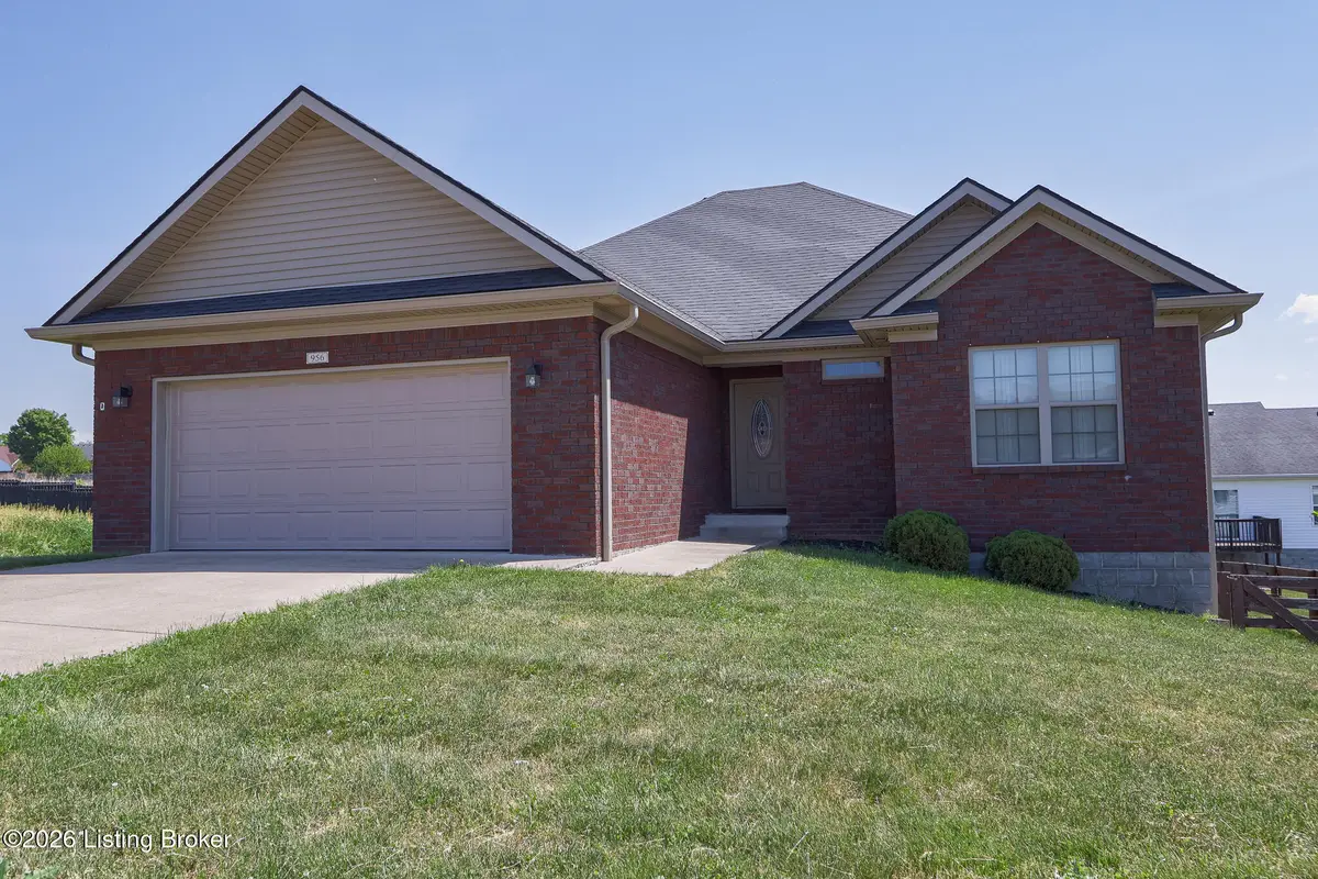 956 Thoroughbred Rd, Shelbyville, KY 40065 - #1