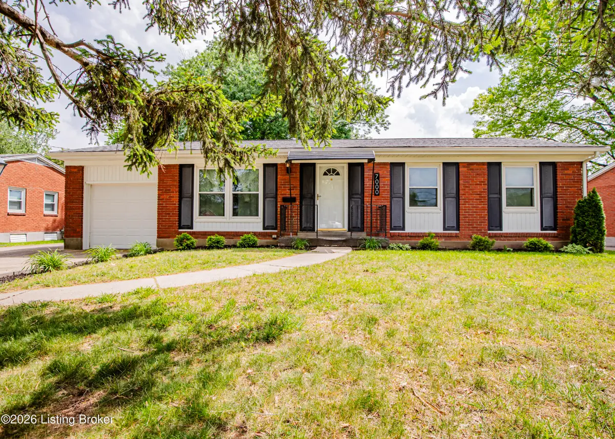 7000 Green Manor Dr, Louisville, KY 40228 - #1