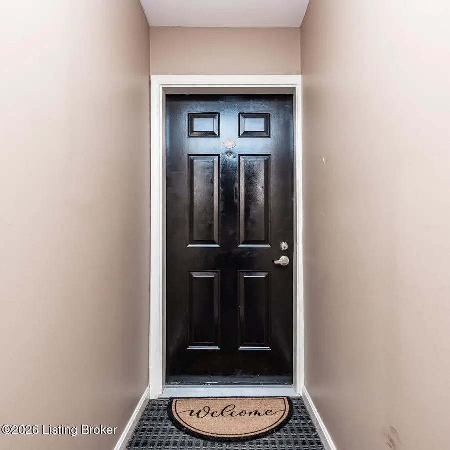 2726 Hollywood Terrace #124, Louisville, KY 40206 - #3
