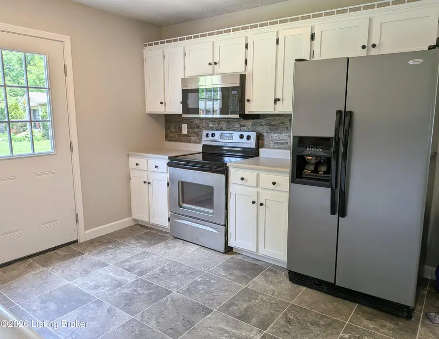 155 Valleyview Dr, Bardstown, KY 40004 - #3