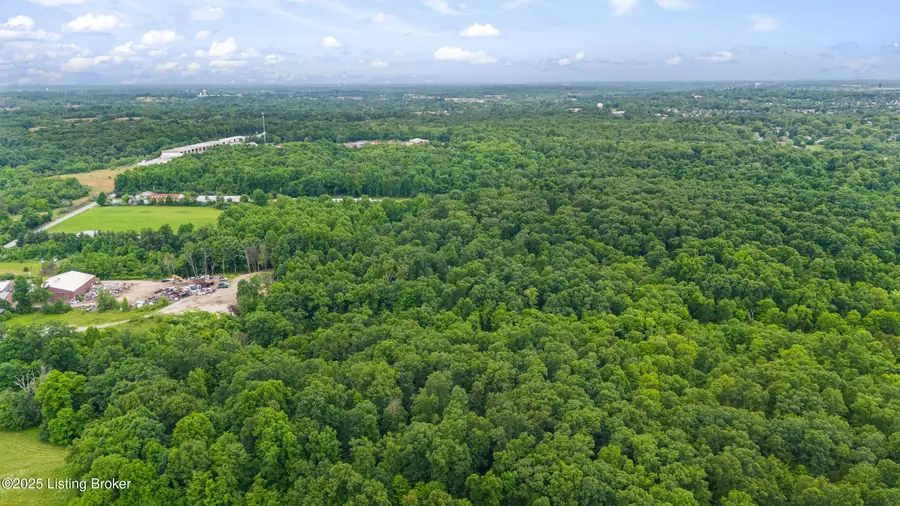 1 Singleton Ln, La Grange, KY 40031 - #2