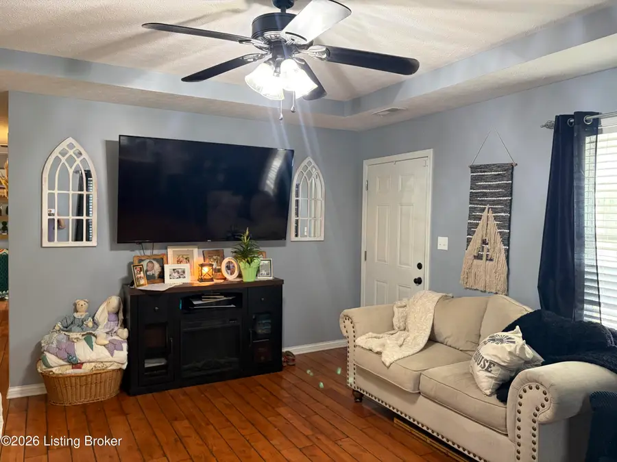 107 Watts Ct, Bardstown, KY 40004 - #2