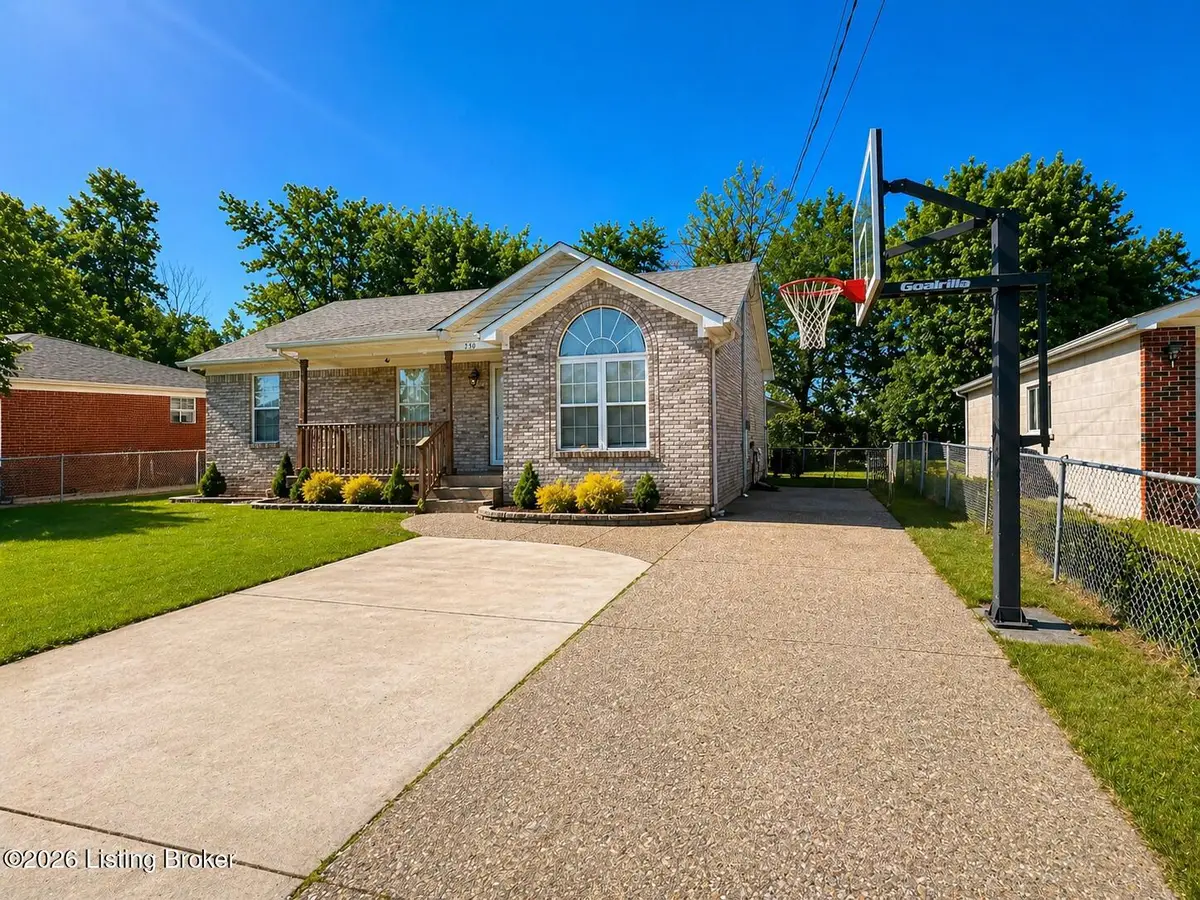 250 4th Ave, Shepherdsville, KY 40165 - #1