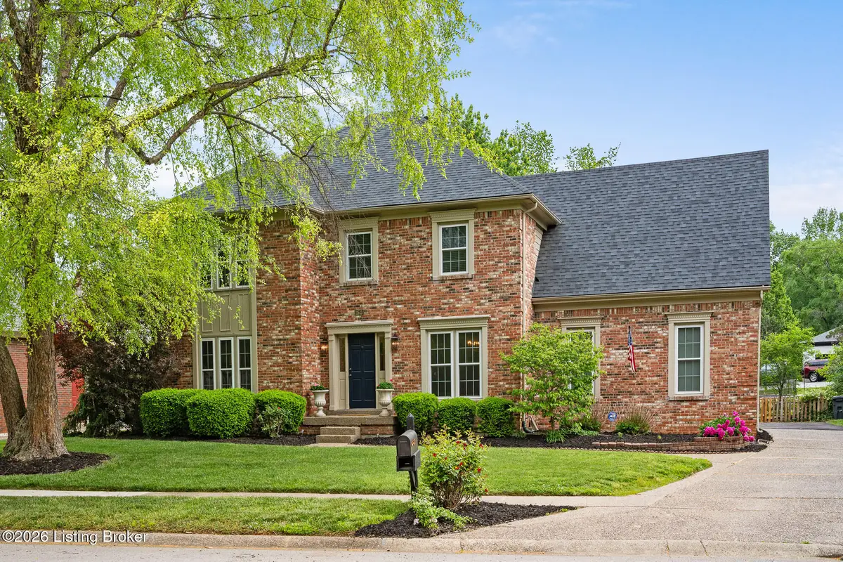 2513 Ballantrae Cir, Louisville, KY 40242 - #1