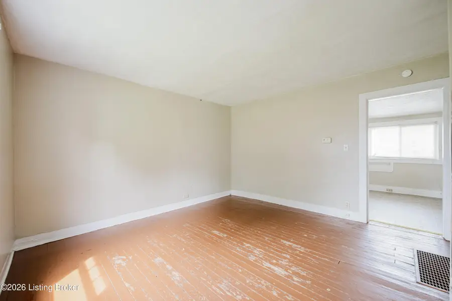 507 Warnock St, Louisville, KY 40217 - #2