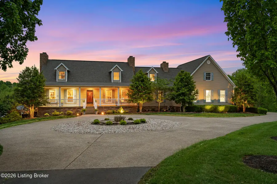 16401 Emerald Hills Ln, Louisville, KY 40299 - #2