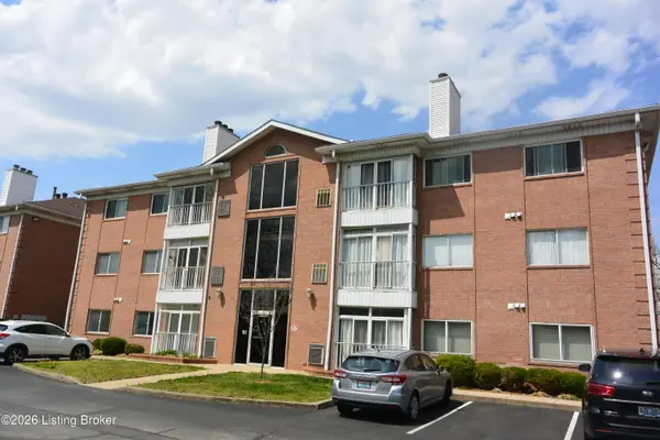 3721 Bardstown Rd #402, Louisville, KY 40218