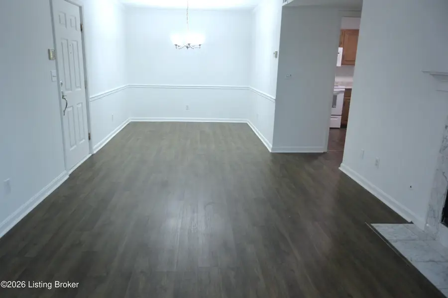 3721 Bardstown Rd #402, Louisville, KY 40218 - #3